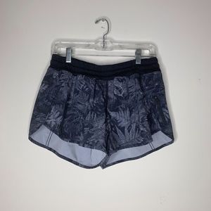 Lululemon Athletica Tracker Short V 4" Shorts Grey